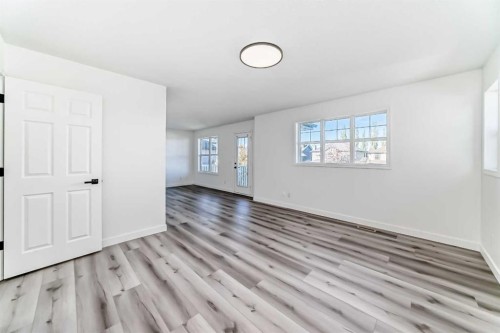 289 Canals Circle Sw, Airdrie, AB - Indoor Photo Showing Other Room