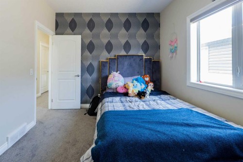 19 Red Sky Gardens Ne, Calgary, AB - Indoor Photo Showing Bedroom