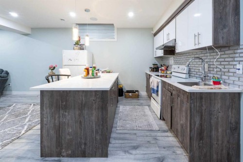 19 Red Sky Gardens Ne, Calgary, AB - Indoor Photo Showing Kitchen