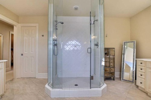 22 Ridge Pointe, Heritage Pointe, AB - Indoor Photo Showing Bathroom