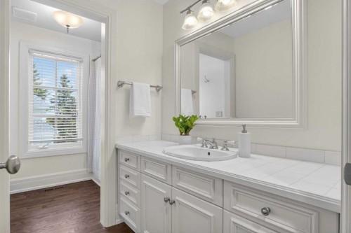 22 Ridge Pointe, Heritage Pointe, AB - Indoor Photo Showing Bathroom