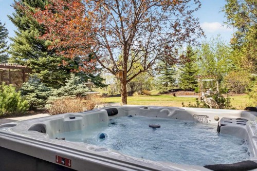 22 Ridge Pointe, Heritage Pointe, AB - Outdoor