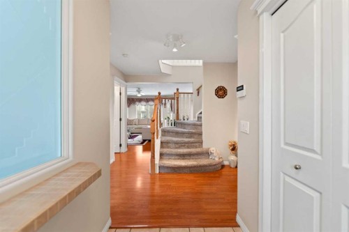 434 Douglas Woods Mews Se, Calgary, AB - Indoor Photo Showing Other Room