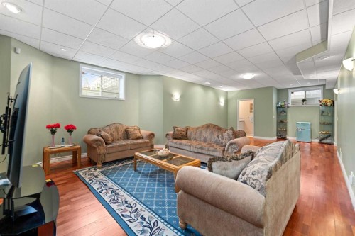 434 Douglas Woods Mews Se, Calgary, AB - Indoor
