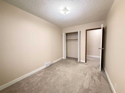 1-1202 2 Street Ne, Calgary, AB - Indoor Photo Showing Other Room