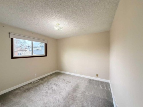 1-1202 2 Street Ne, Calgary, AB - Indoor Photo Showing Other Room