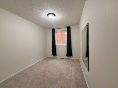 1-1202 2 Street Ne, Calgary, AB - Indoor Photo Showing Other Room