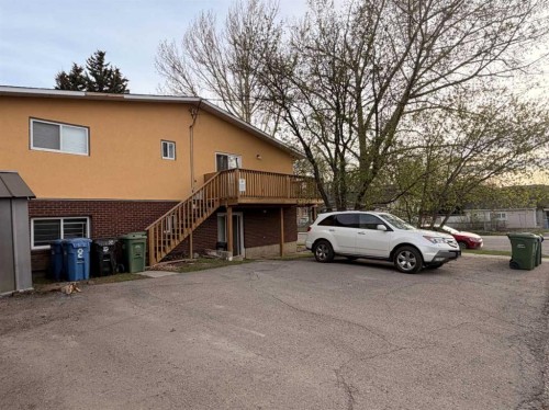 1-1202 2 Street Ne, Calgary, AB - Outdoor