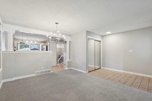 923 Midridge Drive Se, Calgary, AB - Indoor Photo Showing Other Room