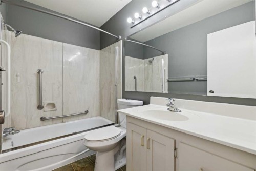923 Midridge Drive Se, Calgary, AB - Indoor Photo Showing Bathroom
