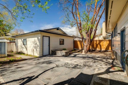 923 Midridge Drive Se, Calgary, AB - Outdoor