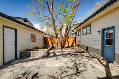 923 Midridge Drive Se, Calgary, AB - Outdoor With Exterior