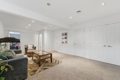 22 Redstone Road Ne, Calgary, AB - Indoor
