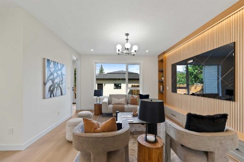 4608 81 Street Nw, Calgary, AB - Indoor