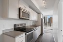 712-450 8 Avenue Se, Calgary, AB  - Indoor Photo Showing Kitchen 