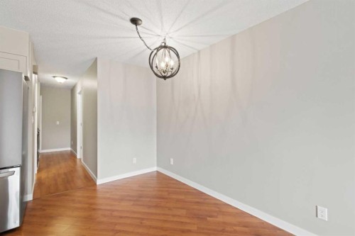 1402-13104 Elbow Drive Sw, Calgary, AB - Indoor Photo Showing Other Room