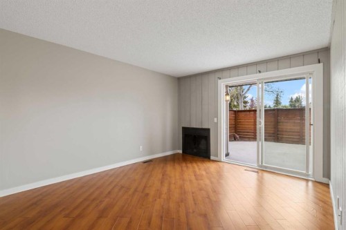 1402-13104 Elbow Drive Sw, Calgary, AB - Indoor Photo Showing Other Room