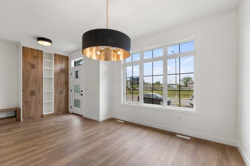 4651 79 Street Nw, Calgary, AB 