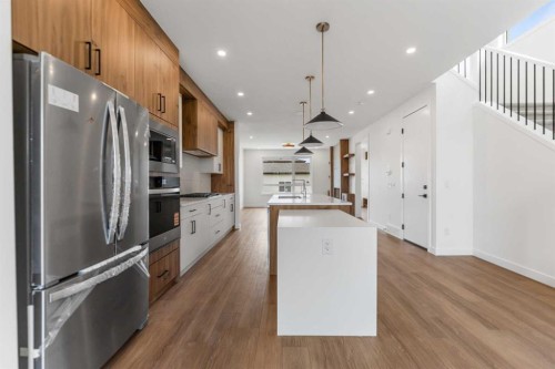 4651 79 Street Nw, Calgary, AB 