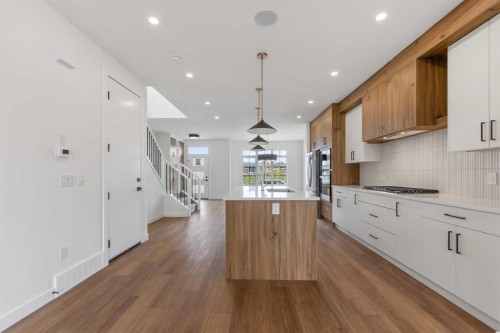 4651 79 Street Nw, Calgary, AB 
