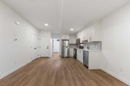 4651 79 Street Nw, Calgary, AB 