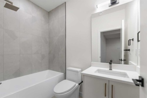 4651 79 Street Nw, Calgary, AB 