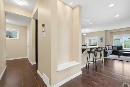 31 Evansridge Crescent Nw, Calgary, AB - Indoor Photo Showing Other Room