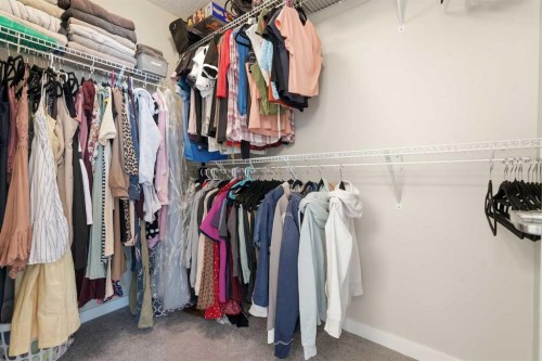 31 Evansridge Crescent Nw, Calgary, AB - Indoor With Storage