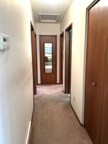 1628 Rouleau Crescent Se, Calgary, AB - Indoor Photo Showing Other Room