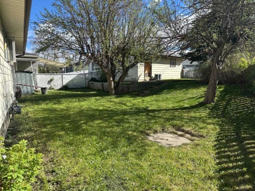 1628 Rouleau Crescent Se, Calgary, AB - Outdoor