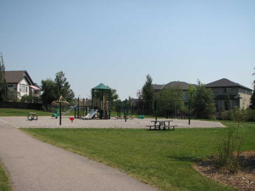 29 Drake Landing Loop, Okotoks, AB - Outdoor