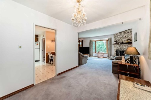 3132 48 Street Sw, Calgary, AB - Indoor With Fireplace