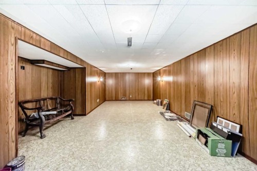 3132 48 Street Sw, Calgary, AB - Indoor Photo Showing Other Room