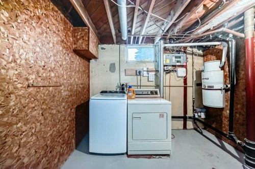 3132 48 Street Sw, Calgary, AB - Indoor Photo Showing Laundry Room