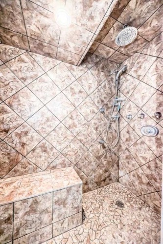 260 Westchester Way, Chestermere, AB - 