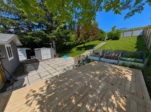 18 Maple Street, Okotoks, AB 