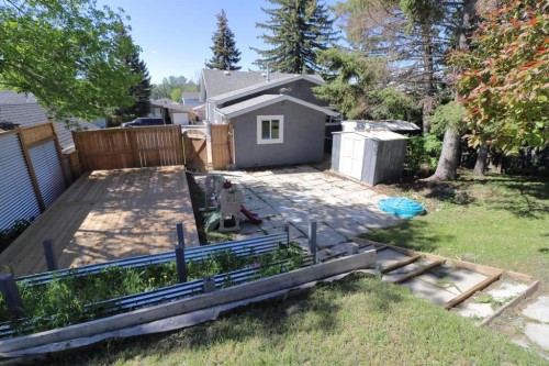 18 Maple Street, Okotoks, AB 