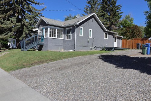 18 Maple Street, Okotoks, AB 