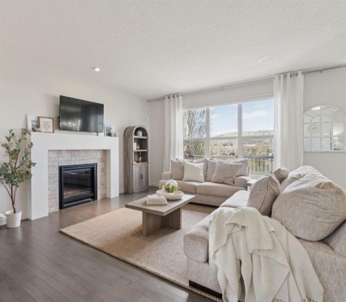 42 Riviera View, Cochrane, AB 