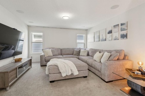 42 Riviera View, Cochrane, AB 