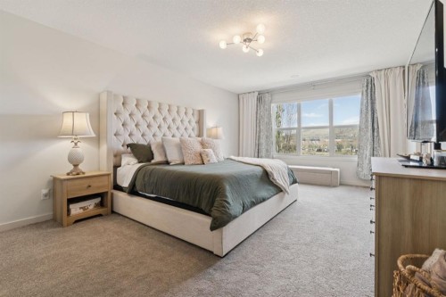42 Riviera View, Cochrane, AB 