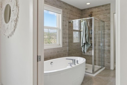 42 Riviera View, Cochrane, AB 