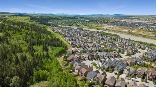 42 Riviera View, Cochrane, AB 