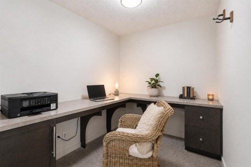 42 Riviera View, Cochrane, AB 