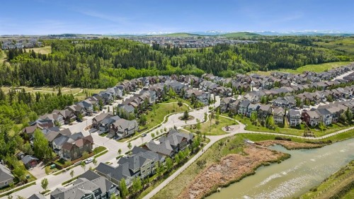 42 Riviera View, Cochrane, AB 