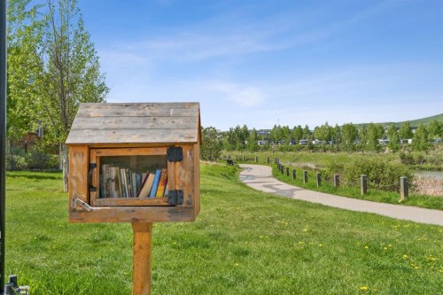 42 Riviera View, Cochrane, AB 