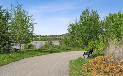 42 Riviera View, Cochrane, AB 