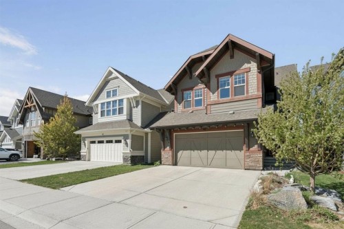 42 Riviera View, Cochrane, AB 