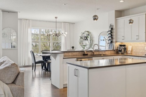 42 Riviera View, Cochrane, AB 
