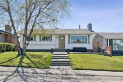 2219 Munro Drive NE Calgary, AB T2E 5Y7